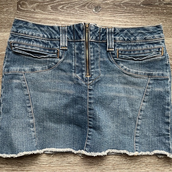 American Eagle Outfitters Dresses & Skirts - NWOT American Eagle Blue Denim Mini Skirt Size 6